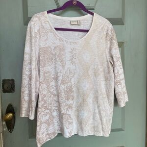 Subtle sparkle Zenergy gold/white top Size 3